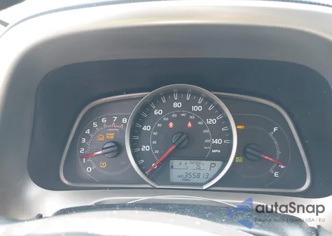 2013 Toyota Rav4 Le z USA, uszkodzony, nr VIN 2T3BFREV8DW010180